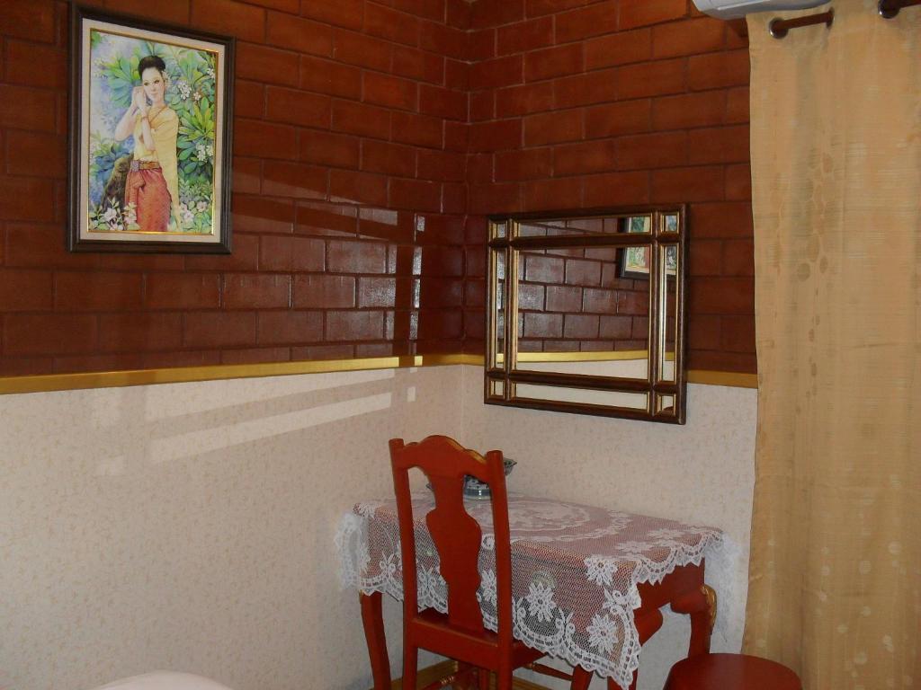 Irawadee Resort Mae Sot Room photo